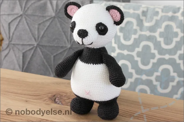 gehaakte panda gratis haakpatroon uitleg