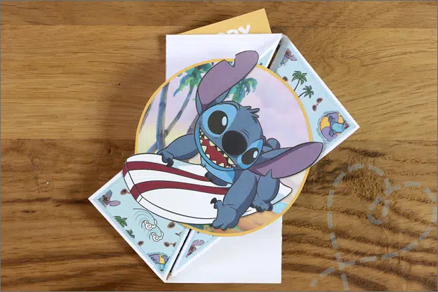 Gedraaide poortvouwkaart maken stitch disney