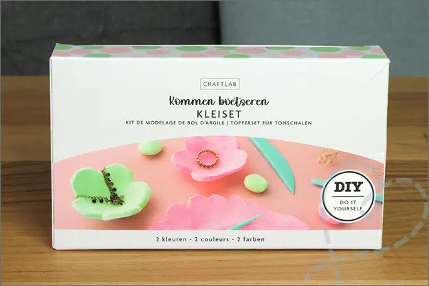 Shoplog Wibra Modelling kleiset kommen boetseren