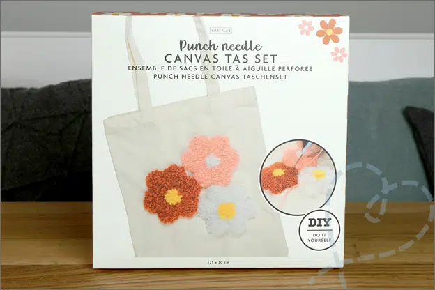Shoplog Wibra Punch needle canvas tas set