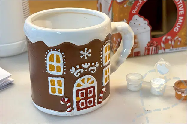 Action DIY verf je eigen mok kerst huis