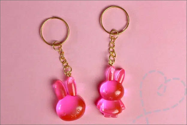 DIY Nijntje sleutelhanger maken Resin met siliconen mal HEMA